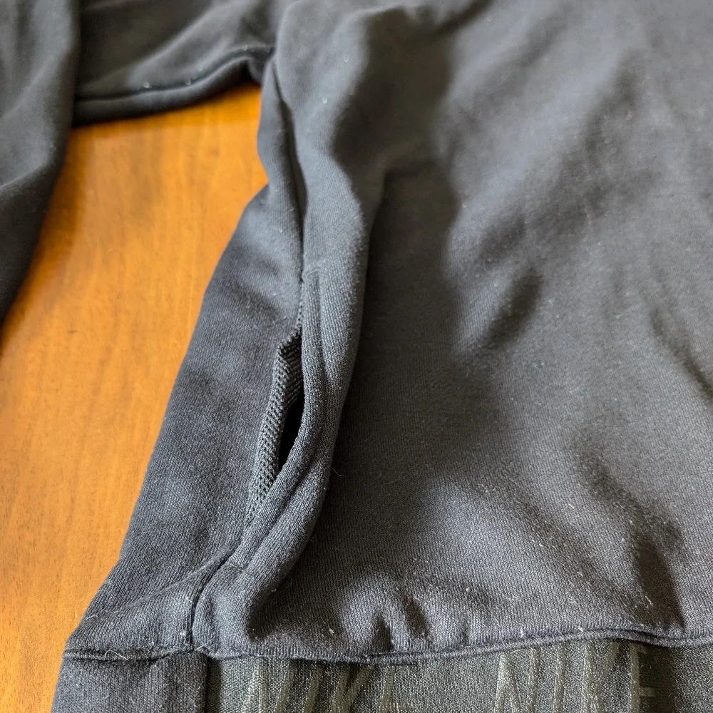 Black Nike‎ Dri-Fit sweatshirt with pockets size large